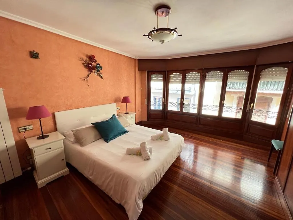Bermeo Park Villa Holiday home